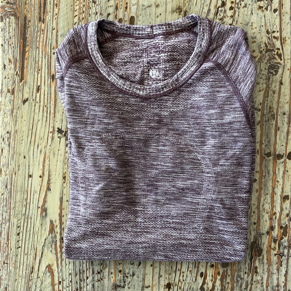 Lululemon Run Fit Long Sleeve with Thumb Holes EUC